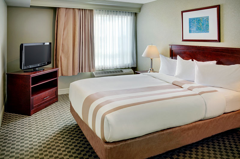 Chateau Nova Kingsway Hotel in Edmonton