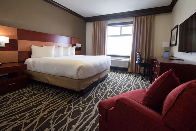 Chateau Nova Peace River Hotel