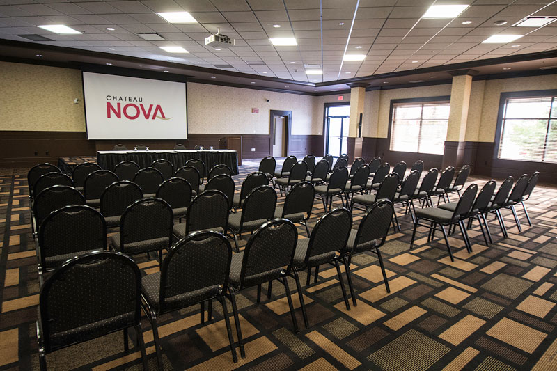 Chateau Nova Yellowhead Hotel in Edmonton