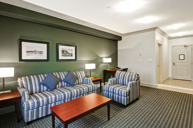 yellowknife hotel